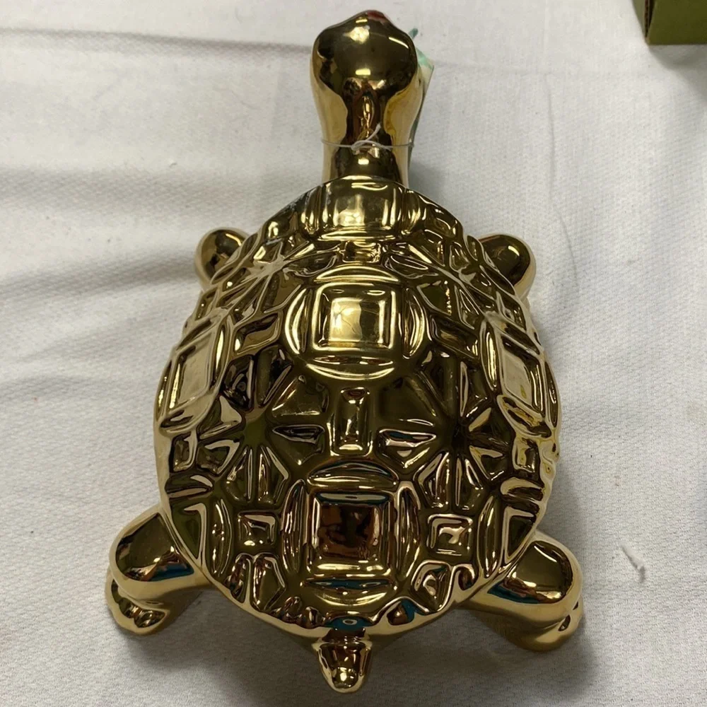 Sand & Sea Home Essentials Turtle. (BJ)